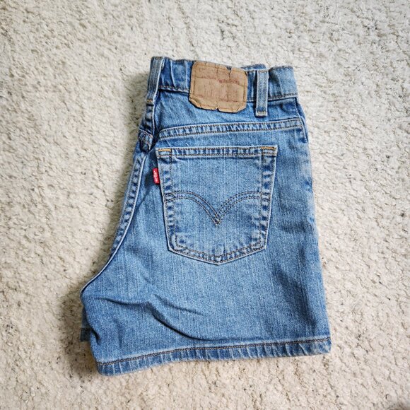 Vintage Levi's Low Rise Red Tab Denim Shorts Juniors Size 3 - Picture 5 of 16